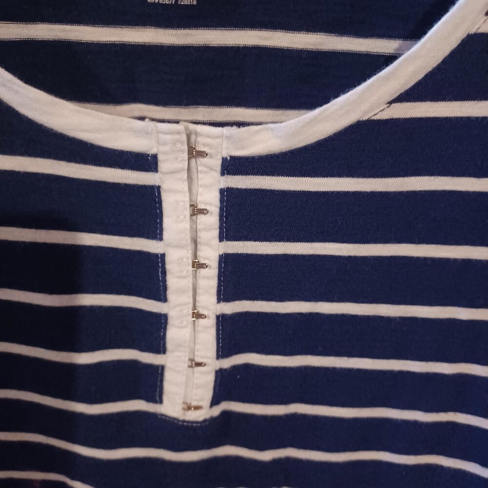 St. John's Bay Navy & White Striped Top Button Cuff Sleeves - Picture 3 of 4